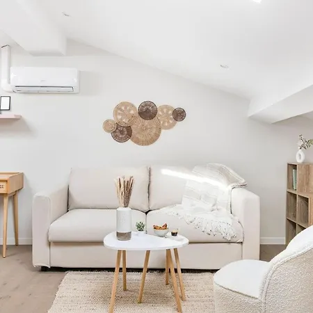 Apartment Beige Hospitalite - Jade - Cocon Saint-Etienne (Loire)